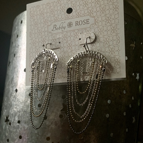 Bobby Rose Silvertone chain drop earrings - Picture 2 of 4